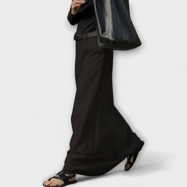 Emma - Saia em linha H com estilo urbano contemporâneo