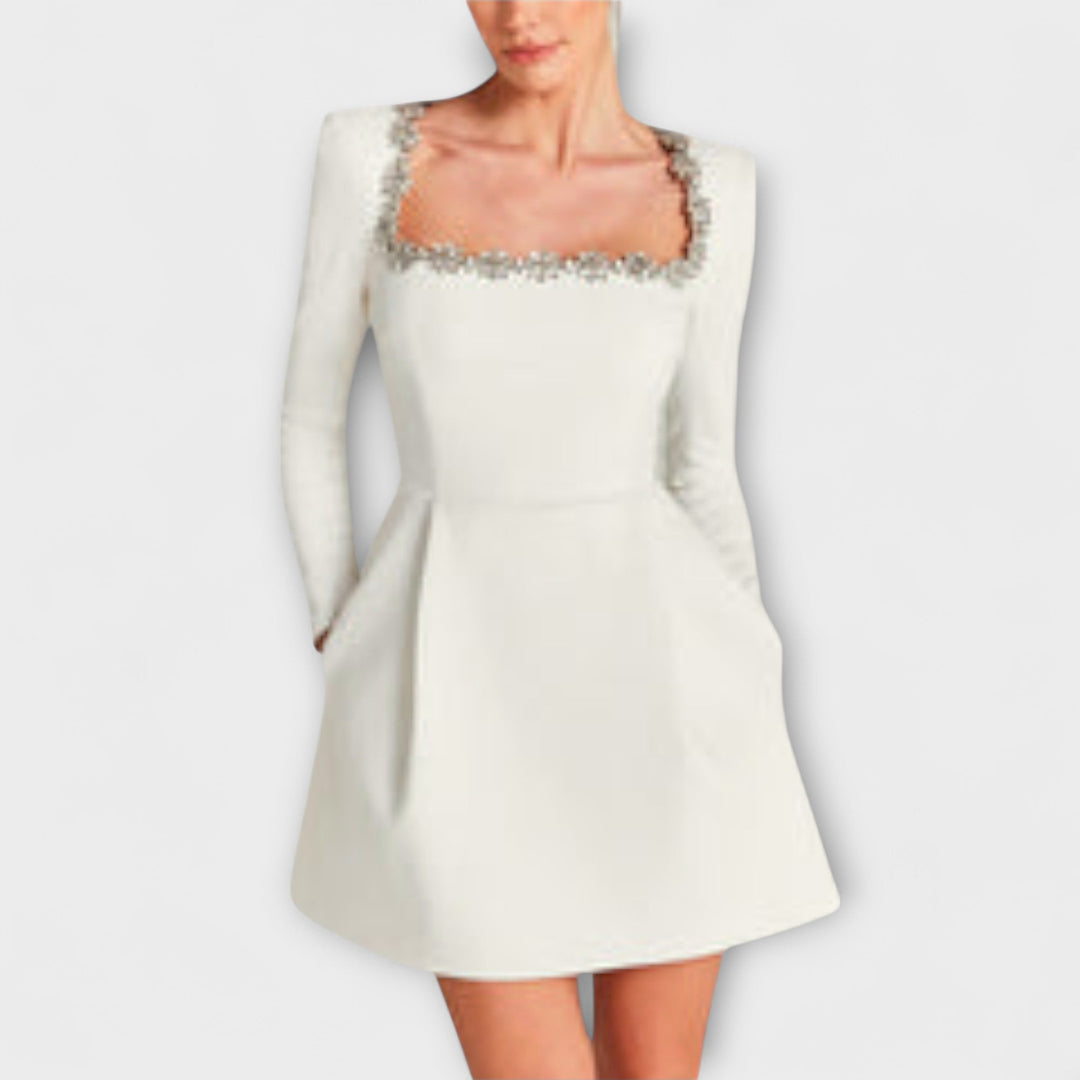 Wren - Vestido Mini de Veludo com Detalhes em Joias