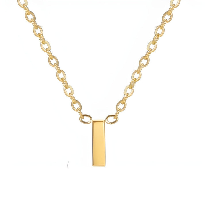 Colar de Inicial Dourada Chic Love Letter