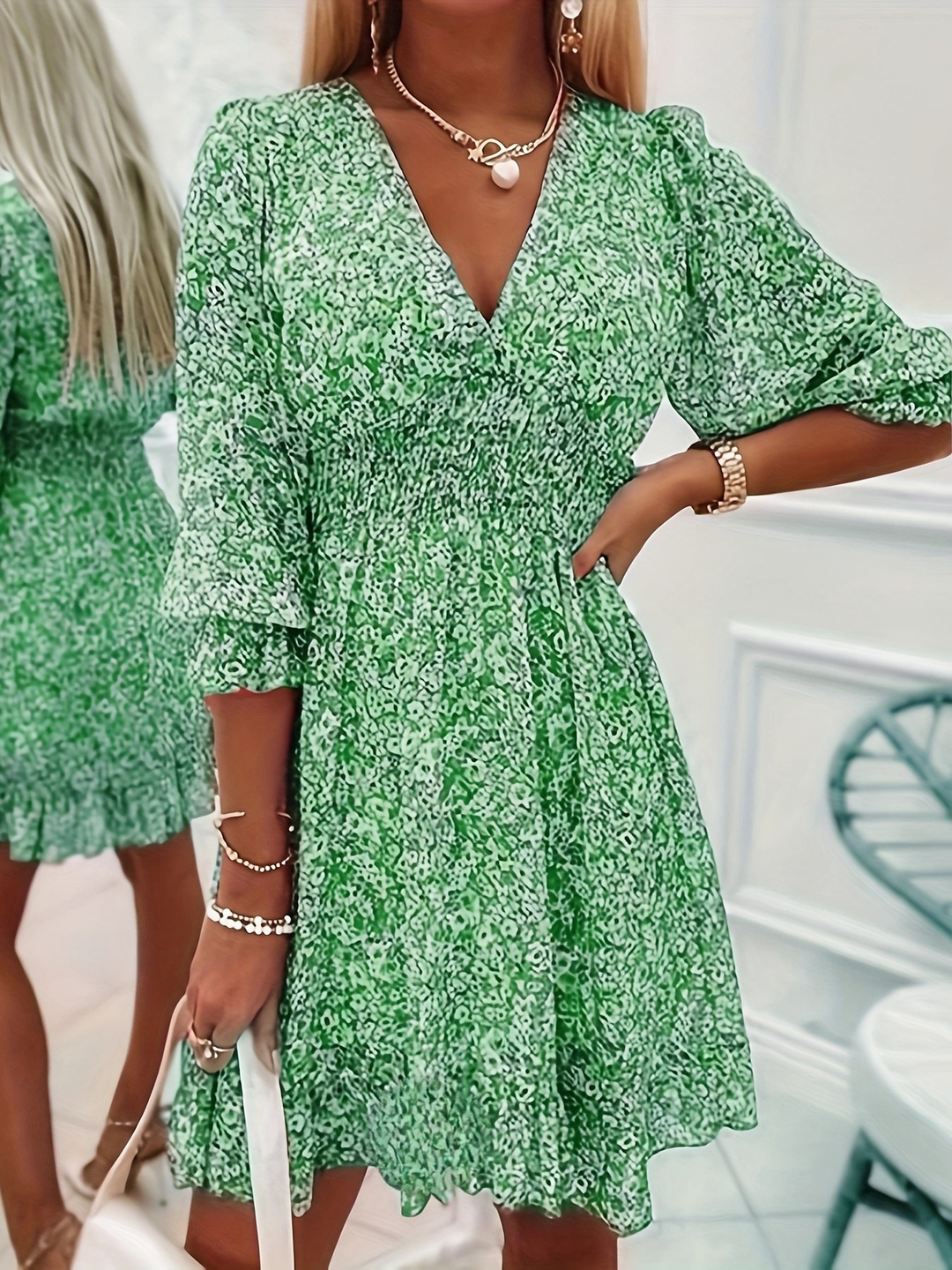 Evie | Vestido Mini Floral com Renda