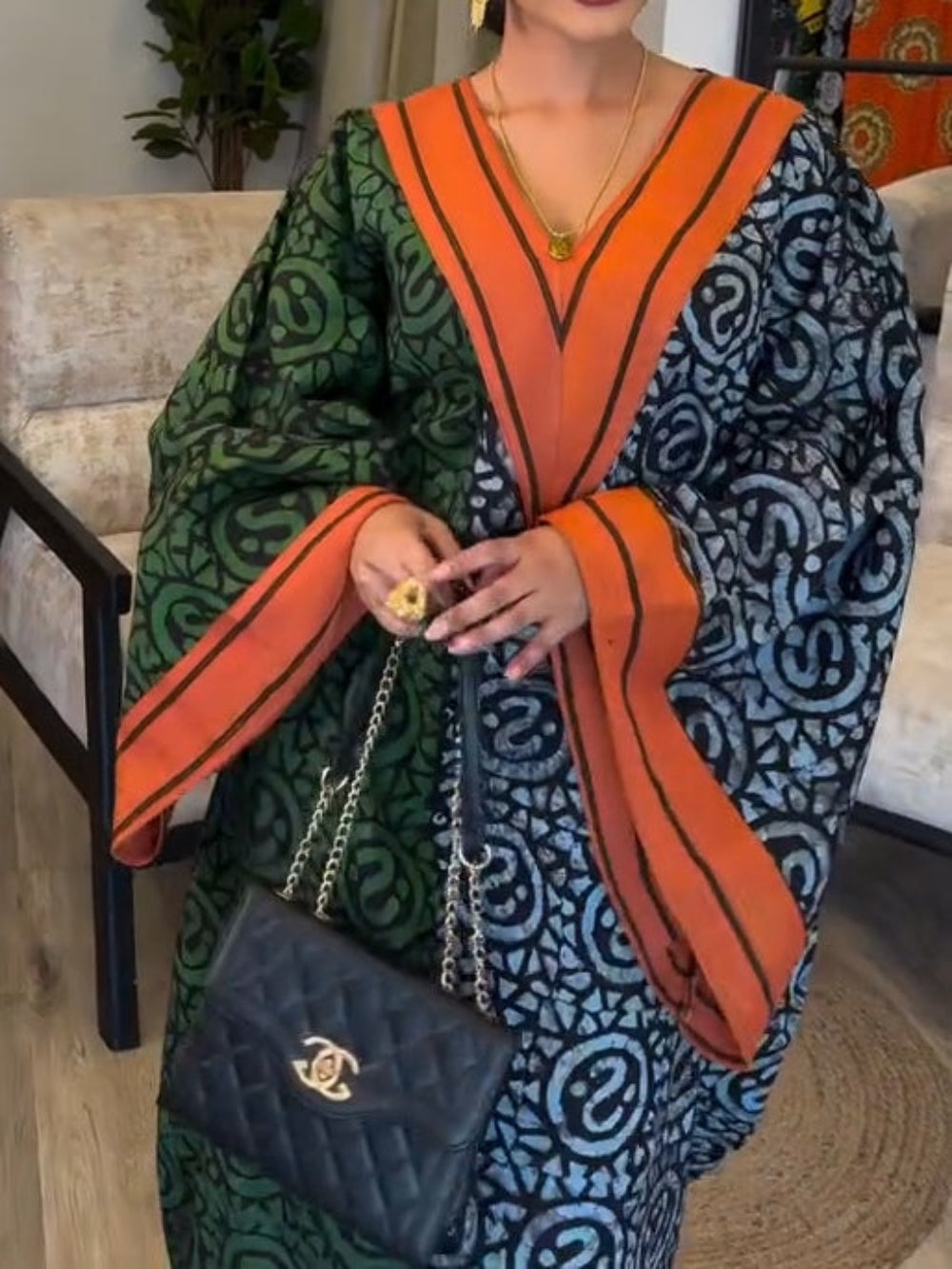 LIVARA™ | Vestido Chic com Painel de Cores