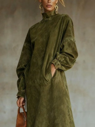 Vestido de Gola Alta em Suede
