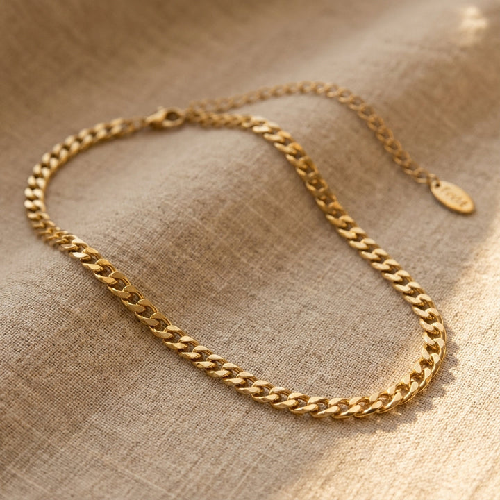 Colar de Cadeia Curb de Ouro Vintage com Elos Planos