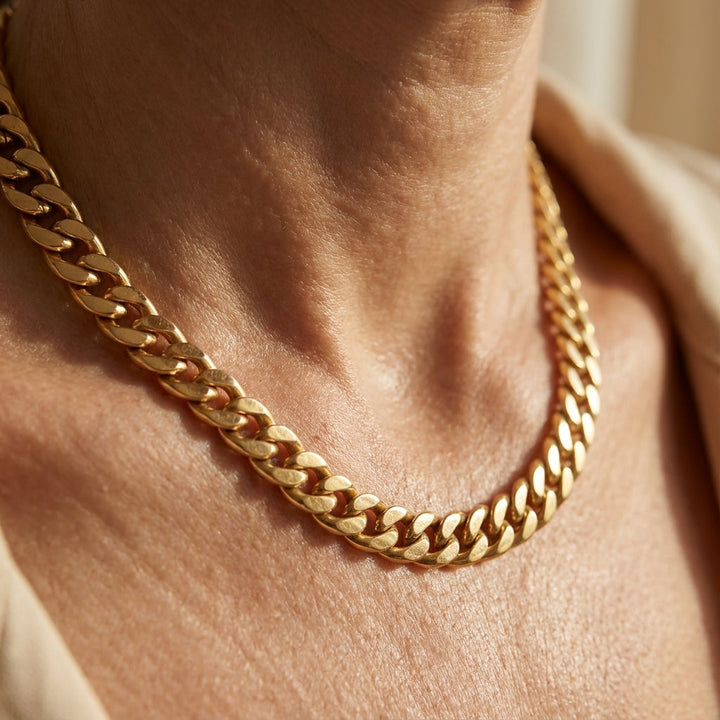 Colar Cubano de Elos Grosso em Ouro Sofisticado