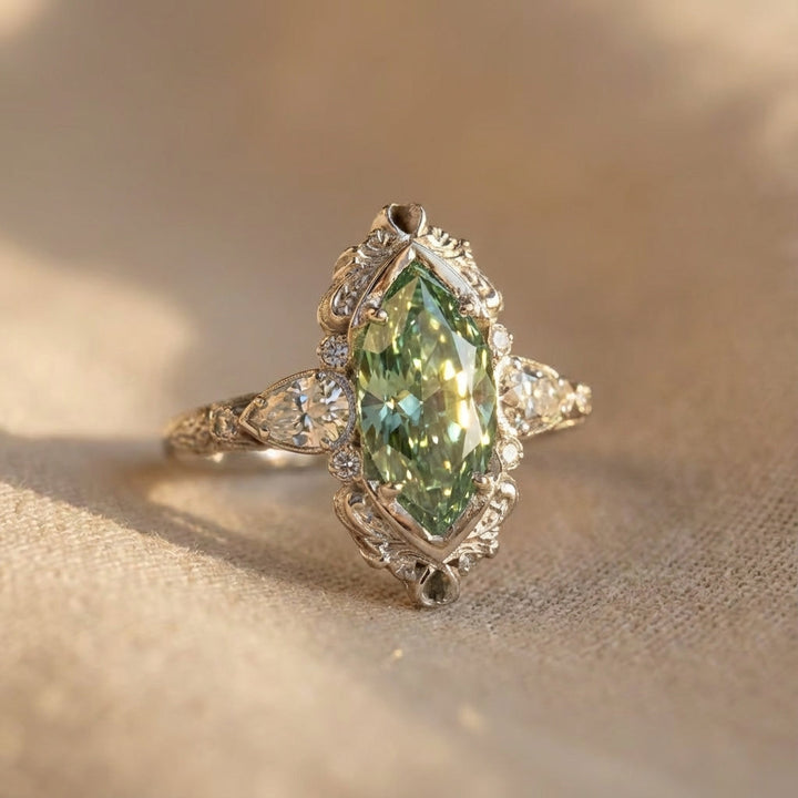 Anel Vaelira Thornewyn